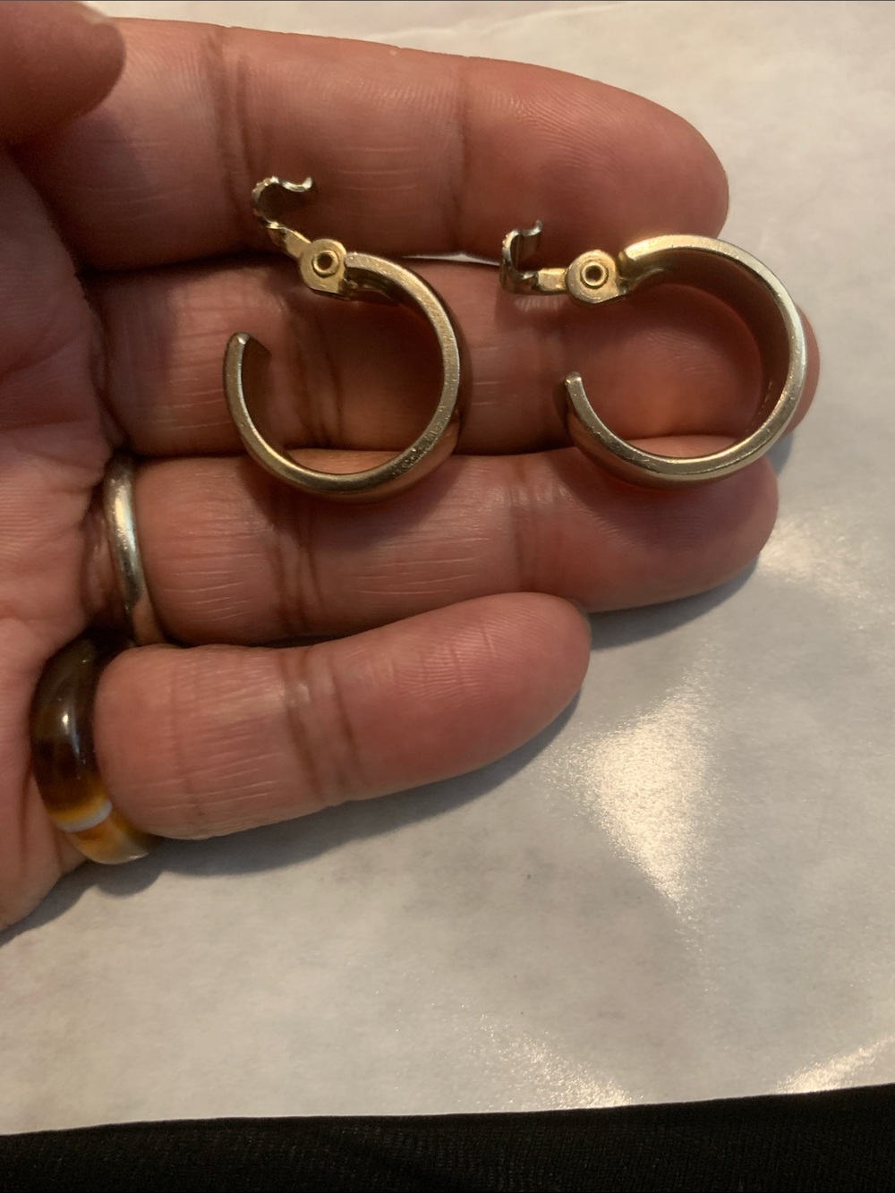 Monet vintage Gold-Tone Small Hoop clip on Earrings